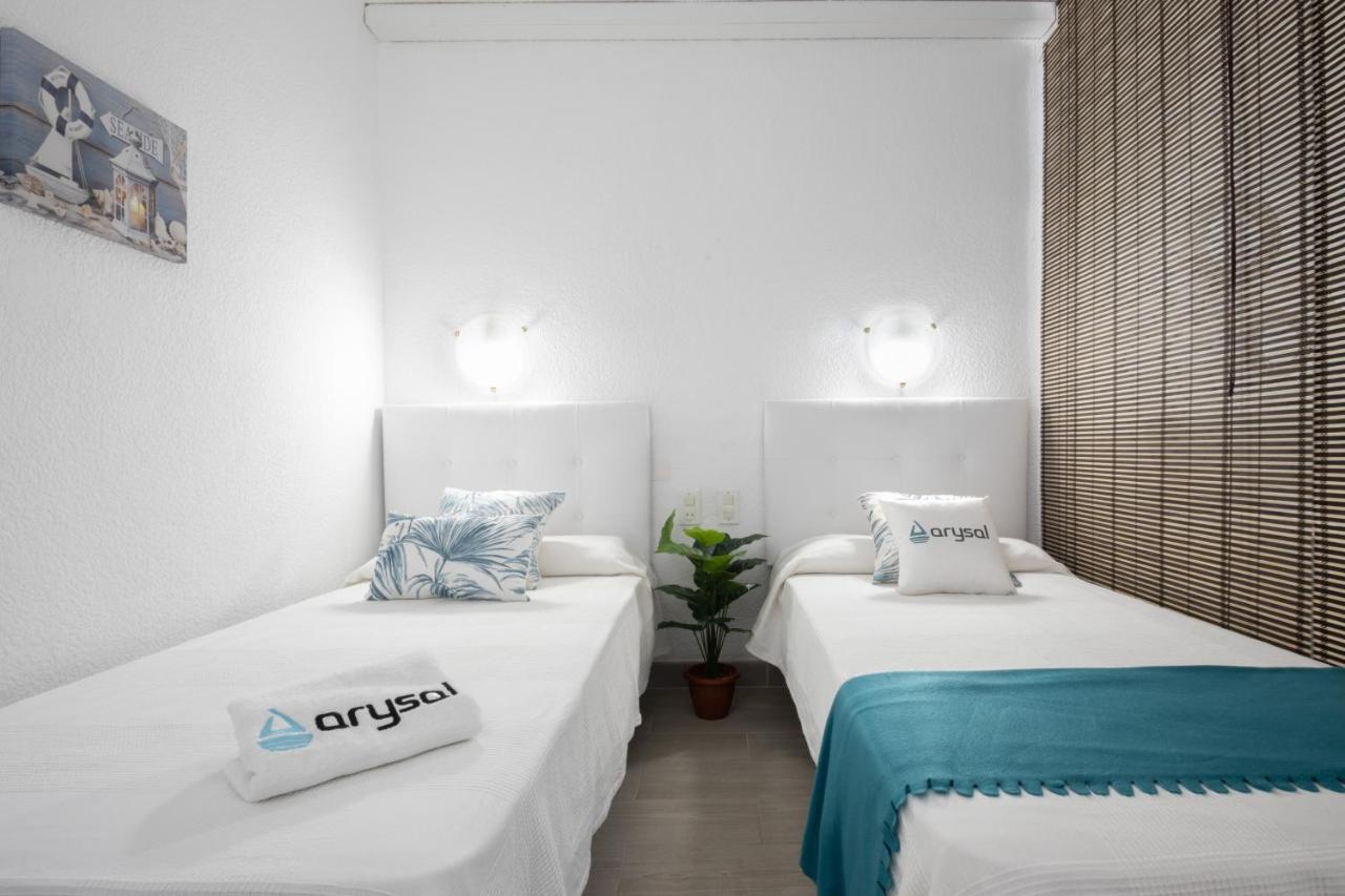 Bonito estudio renovado Salou Exterior foto